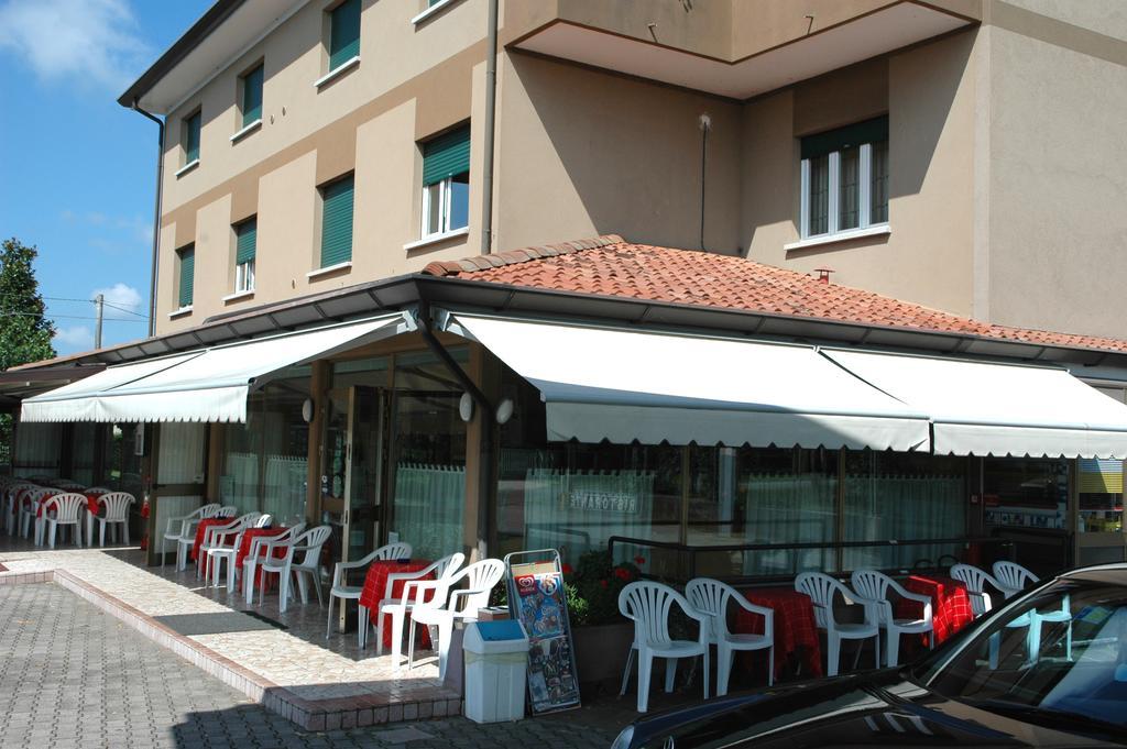 Hotel Da Angela Sedegliano Exterior foto